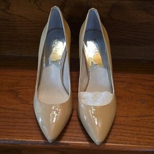 Michael Kors Tan Heels Elegant Patent Leather